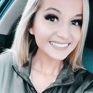 Meet your Posher, Michaela